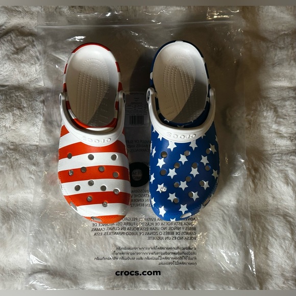 🇺🇸FLAG CROCS - Picture 2 of 14